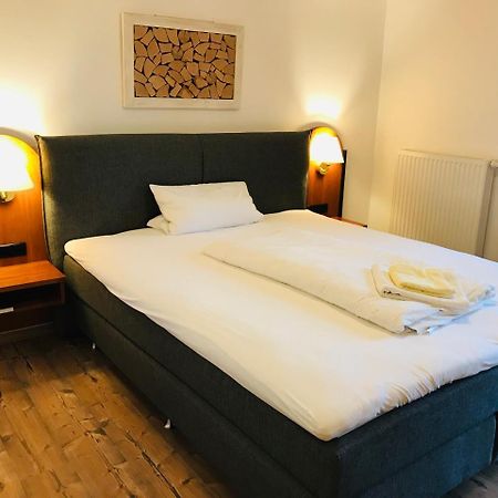 Landhotel Und Gasthof Hirsch Huettenreute Hoßkirch Exteriör bild