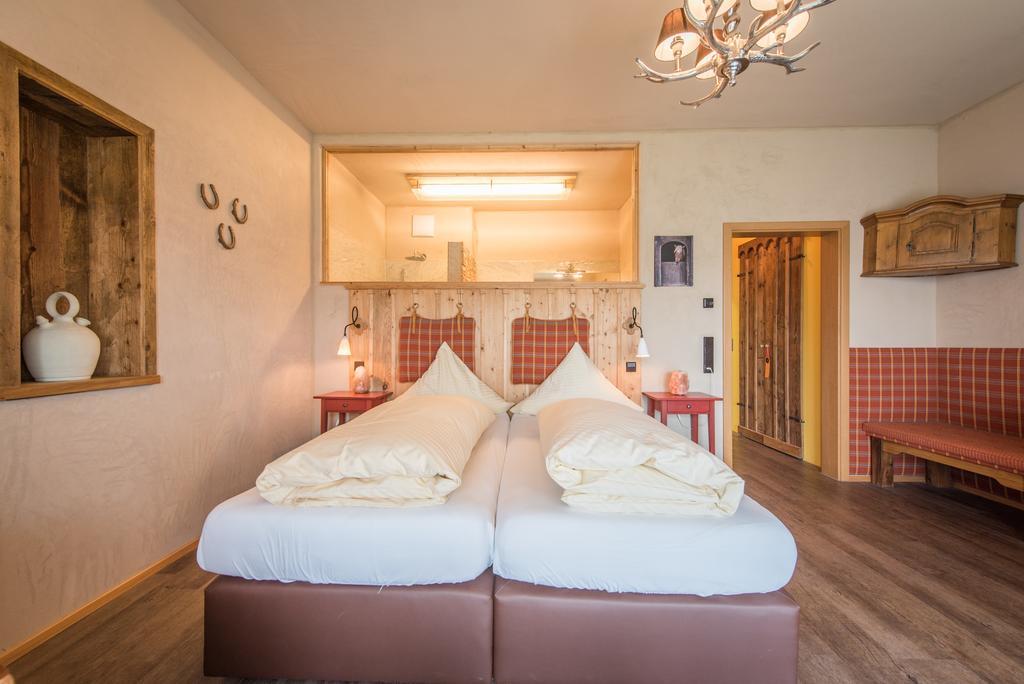Landhotel Und Gasthof Hirsch Huettenreute Hoßkirch Exteriör bild